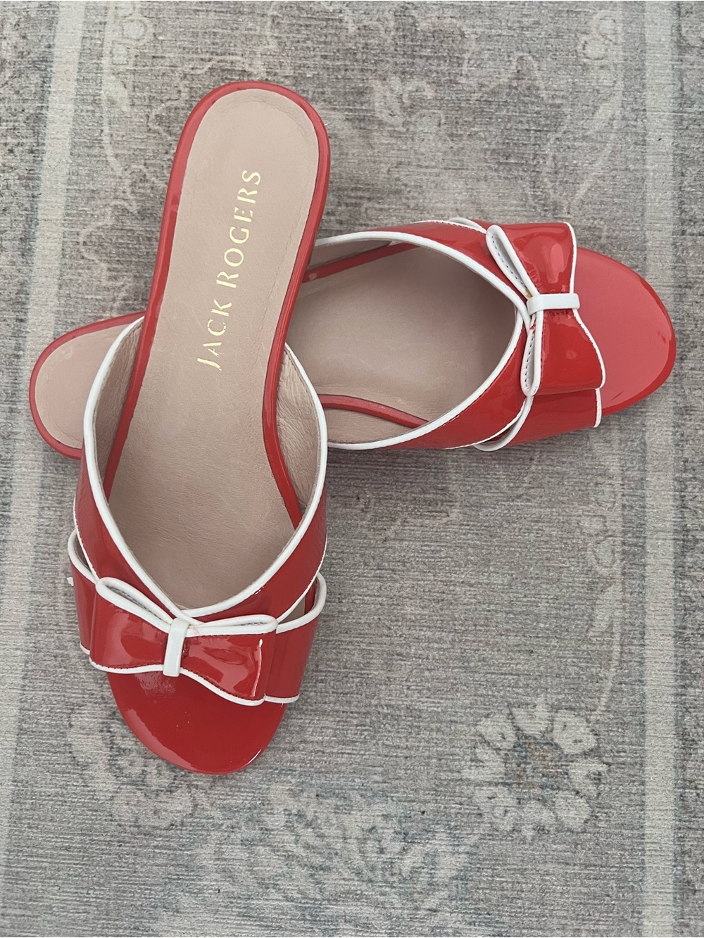 Jack Rogers Red Patent Bow Slide Sandals with White Trim - brand new!! - Picture 5 of 8